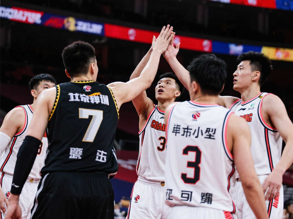 球员并不多 球员并不多